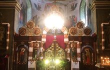Фото 4: Молитва біля плащаниць храмів Львова