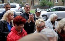 Фото 7: На будинку, де жив Володимир Івасюк у Львові, відкрили пам’ятну таблицю