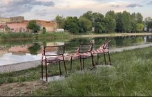 Фото 6: Стільці, лавки та лежаки: у львівських парках встановлюють вуличні меблі