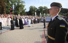 Фото 12: День Незалежності розпочався з молитви на Личаківському кладовищі