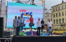 Фото 6: У центрі міста нагородили переможців Lviv Triathlon Cup