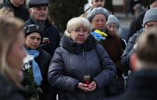 Фото 2: У Львові провели мирну акцію «ДЕ ТИ», присвячену річниці трагедії в маріупольському театрі