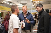 Фото 6: Мер Львова придбав п’ять книг на 26 Book Forum