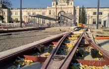 Фото 6: Служба колії ЛКП «Львівелектротранс» провела монтажні роботи із облаштування колії на реконструйованій пл. Двірцевій