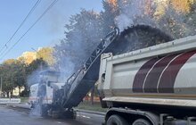 Фото 1: Реконструкція на вул. Мазепи: на другій ділянці демонтують старі мережі та бордюри