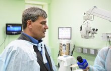 Фото 1: Для медичного центру «Мікрохірургія ока» 8-ї міської клінічної лікарні за кошти міста придбано надсучасний факоемульсифікатор