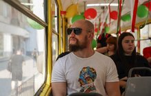 Фото 13: У Львові курсує екскурсійний трамвай, який допомагає збирати гроші на дитячу реабілітацію (відео)
