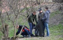 Фото 6: У Львові розпочали прибирання парків та весняну висадку дерев