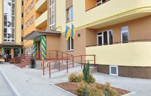 Фото 2: «Дай Боже, щоб кожного року до Дня залізничника не один, а по два-три будинки відкривали», – А. Садовий