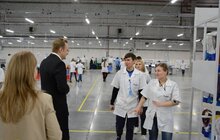 Фото 3: «На сьогодні 550 людей мають стабільну зарплату, до середини 2017 року буде працевлаштовано 3 тис людей», - А. Садовий про компанію «Fujikura»