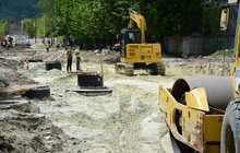 Фото 25: Ремонт вул. Б. Хмельницького: на ділянці від вул. Липинського до вул. Кукурудзяної вже нанесено два шари асфальту