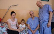 Фото 11: В міській дитячій клінічній лікарні Львова провідні фахівці з Канади консультують та оперують діток зі всієї України
