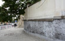 Фото 3: У храмі св.Антонія відреставрують дзвіницю та підпірні стінки