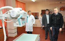 Фото 2: А. Садовий про новий рентгенапарат: «Він дає можливість набагато краще оцінити ситуацію, поставити правильний діагноз і почати лікування»
