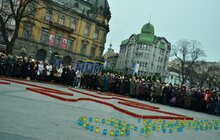 Фото 1: Львів вшановує жертв голодоморів 