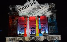 Фото 23: Біля університету ім. І. Франка відбулось медійно-драматичне дійство з нагоди святкування 100-річчя ЗУНР