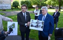 Фото 13: У Замарстинівському сквері висадили перше символічне дерево, ознаменувавши старт його реконструкції