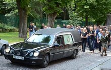 Фото 7: Пластуна-сеньйора Олеся Криськіва поховали на Личакові в родинному гробівці (поле № 52)