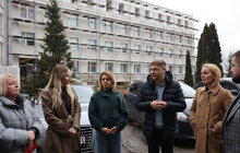 Фото 1: Делегація ЄІБ оглянула реалізацію ключових інфраструктурних проєктів у медичній та освітній сферах
