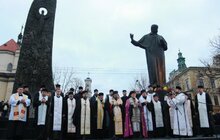 Фото 3: У Львові молитвою відзначили День Гідності та Свободи