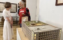 Фото 7: У Львові показали виставу класика сучасного європейського театру Жерома Беля: на сцену разом із містянами вийшли ветерани
