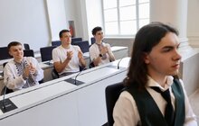 Фото 9: Переможці всеукраїнських етапів олімпіад та конкурсів отримали від міськради по 10 000 грн