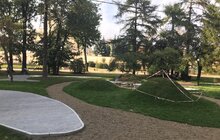 Фото 7: У сквері біля Собору Святого Юра завершують облаштування дитячого майданчика