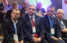 Фото 6: Мер Львова відвідав Міжнародний економічний форум