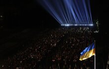 Фото 13: Світло для світу: у Львові над могилами українських Героїв у небо запустили промені пам'яті (відео)
