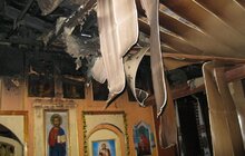 Фото 3: Під час пожежі в дерев'яній церкві Стрітення Господнього потерпілих немає
