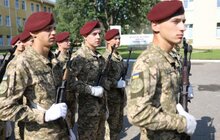Фото 9: Мер Львова вшанував загиблих військовослужбовців десантно-штурмових військ
