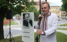 Фото 7: На пл. Яцека Куроня відкрили інформаційну таблицю в пам’ять про великого прихильника України