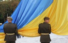 Фото 5: У Львові на найбільшому флагштоку урочисто підняли прапор України