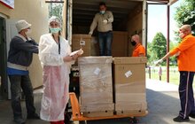 Фото 7: Лікарні швидкої допомоги Львова благодійники подарували 5 апаратів ШВЛ