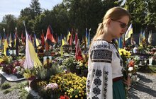 Фото 2: День Незалежності у Львові розпочали із вшанування захисників, які полягли за неї