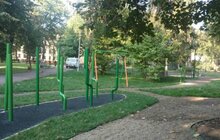 Фото 8: У сквері біля Собору Святого Юра завершують облаштування дитячого майданчика