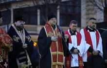 Фото 10: Сотні лампадок запалили у Львові в пам'ять про невинно вбитих ворогом українців