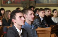 Фото 3: Міський голова Львова Андрій Садовий урочисто вручив стажувальникам програми «Перший кар’єрний крок» дипломи за результатами їх стажувань у міській раді