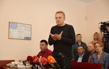 Фото 4: Суд відклав розгляд справи щодо землі, де був ринок «Добробут» (відео)