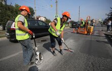 Фото 3: На вул. Кн. Ольги проводять ремонтні роботи із запобігання руйнуванню дороги за методикою, яку застосовують при ремонті великих магістралей державного значення