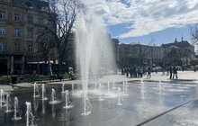 Фото 2: У Львові ввімкнули фонтан на центральній площі міста біля Оперного театру (відео)