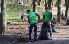 Фото 20: Сьогодні Львів прибирають в рамках акції «З нами місто розквітає»