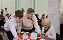 Фото 8: Різдво єднає: для 250 безпритульних та потребуючих людей у Львові організували святкові обіди