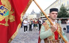 Фото 4: Центром Львова пройшов марш-парад учасників Х фестивалю «Етновир»