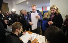 Фото 4: Сім’я міського голови Львова проголосувала