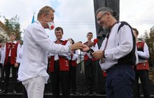 Фото 3: Біля пам’ятника Т. Шевченку капела «Дударик» заспівала Акафіст до Пресвятої Богородиці
