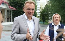 Фото 16: Напередодні нового навчального року у школі №30 капітально відремонтували спортивну зону