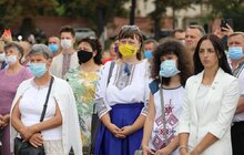Фото 12: Львів започаткував нову традицію — над Меморіалом пам’яті Героїв Небесної Сотні підняли Державний Прапор України
