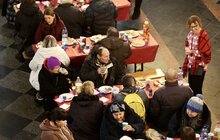 Фото 4: У Львові для понад 300 безпритульних та нужденних відбулись святкові різдвяні обіди 