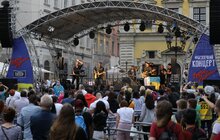 Фото 5: У Львові «Всьо чотко» — на пл. Ринок виступають Брати Гадюкіни